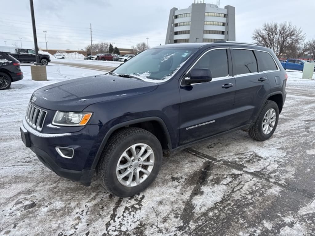 Used 2016 Jeep Grand Cherokee Laredo SUV