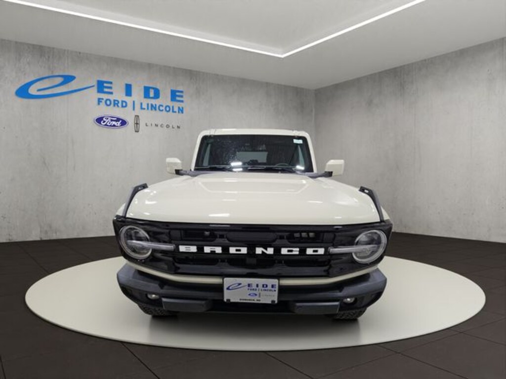 New 2026 Ford Bronco Outer Banks SUV