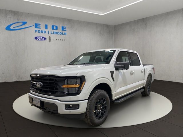 New 2026 Ford F-150 XLT Black Appearance Truck SuperCrew Cab