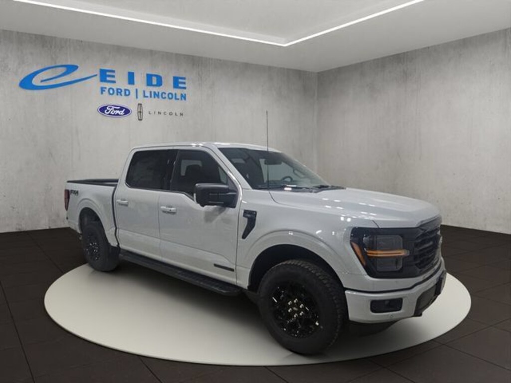 New 2026 Ford F-150 XLT Black Appearance Truck SuperCrew Cab