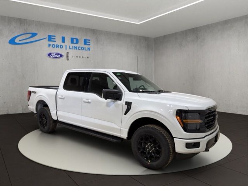 New 2026 Ford F-150 XLT Black Appearance Truck SuperCrew Cab