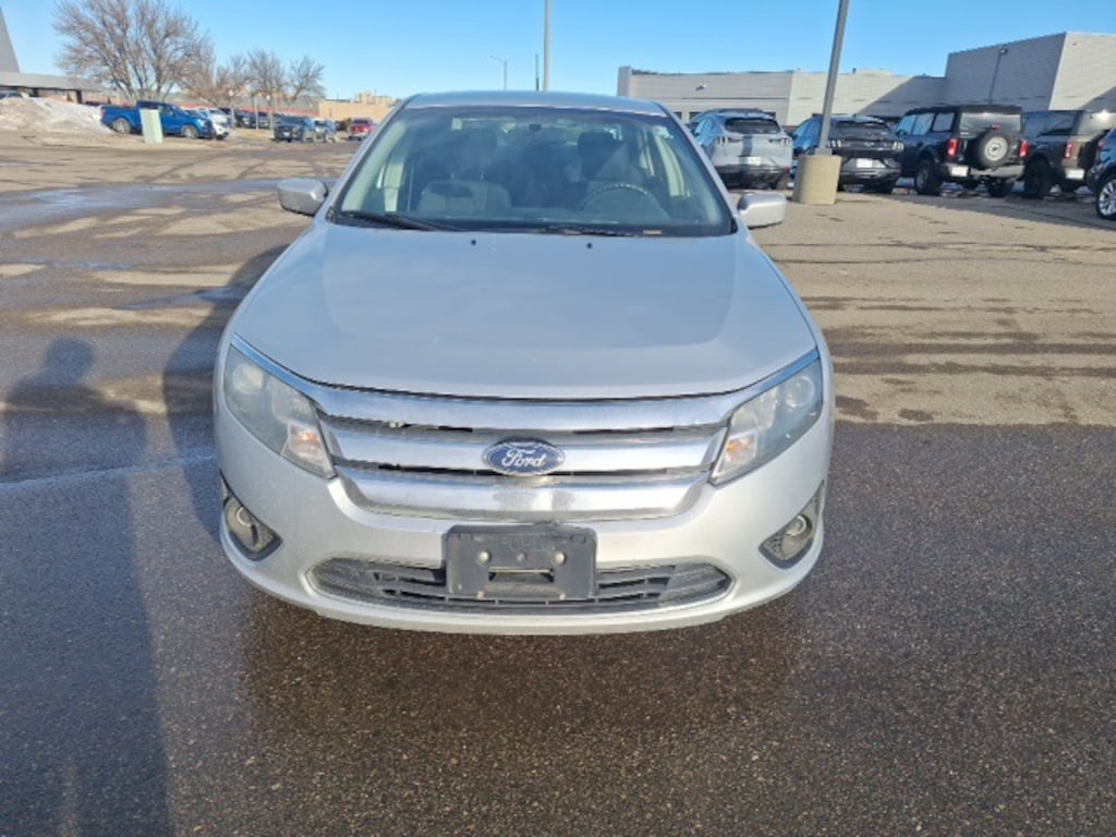 Used 2011 Ford Fusion SE Sedan