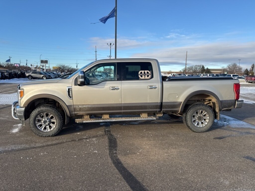 Used 2017 Ford F-350SD Lariat Truck