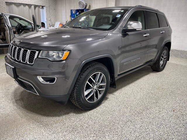 Used 2018 Jeep Grand Cherokee Limited with VIN 1C4RJFBG2JC508682 for sale in Bismarck, ND