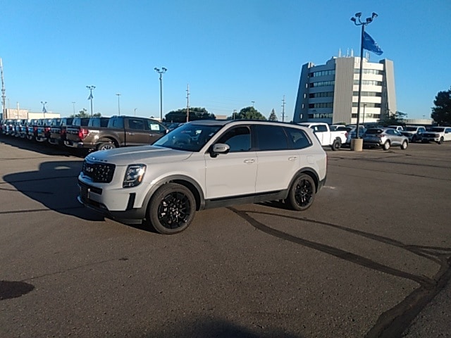 Certified 2022 Kia Telluride SX with VIN 5XYP5DHC3NG263865 for sale in Bismarck, ND