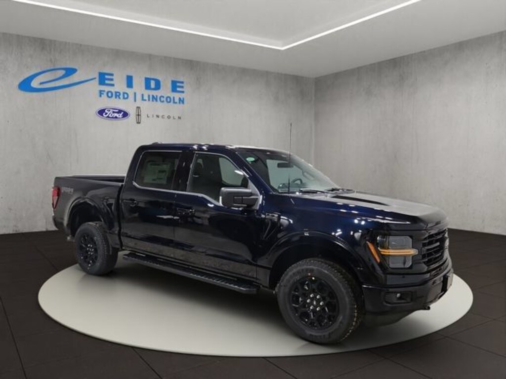 New 2026 Ford F-150 XLT Black Appearance Truck SuperCrew Cab