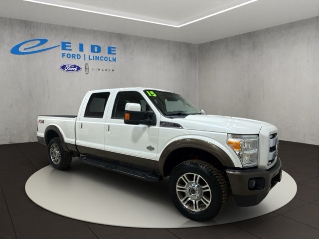 2015 Ford F-250 Super Duty Lariat's photo