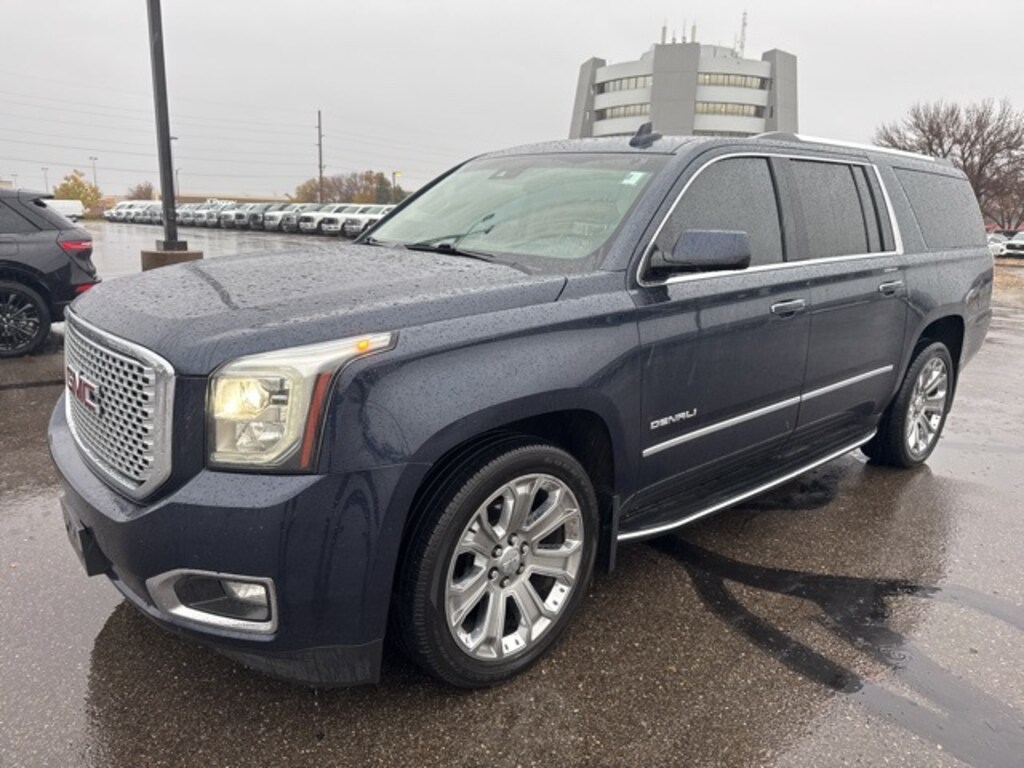 Used 2017 GMC Yukon XL Denali SUV