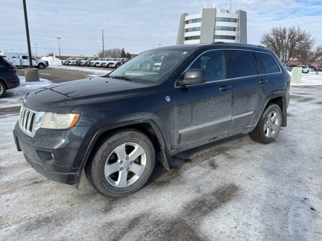 Used 2012 Jeep Grand Cherokee Laredo SUV