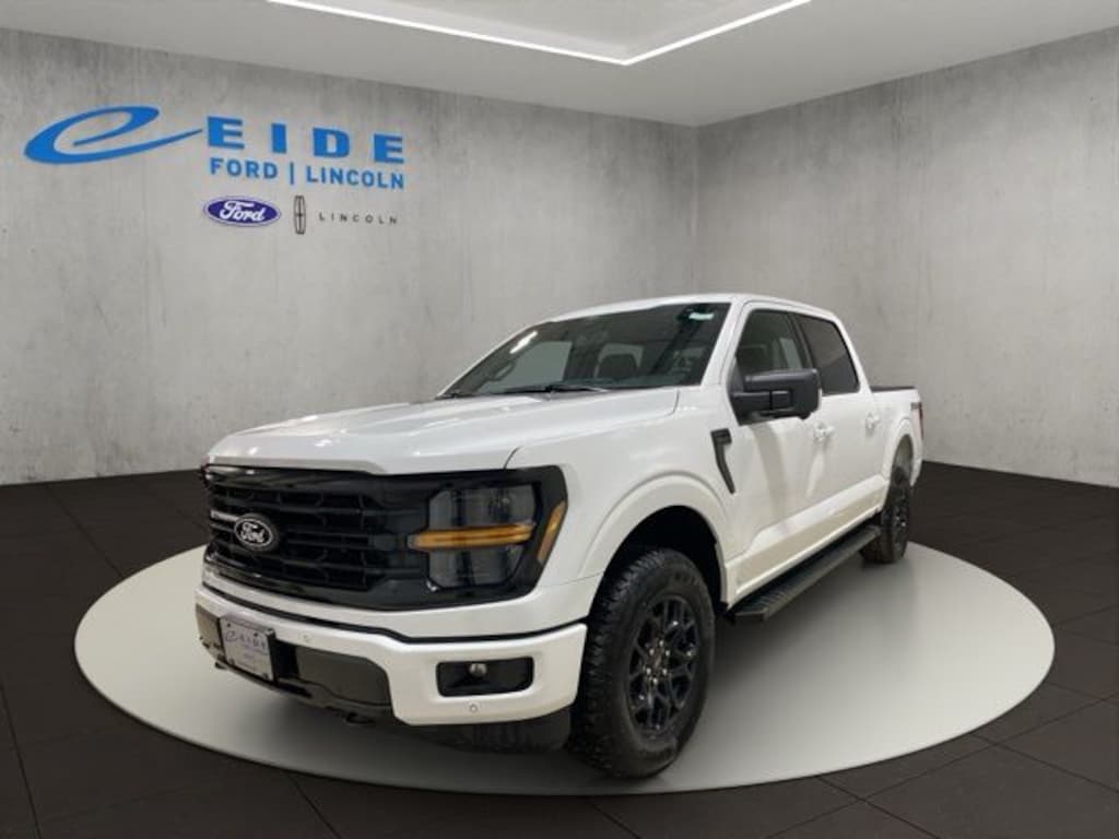 New 2026 Ford F-150 XLT Black Appearance Truck SuperCrew Cab