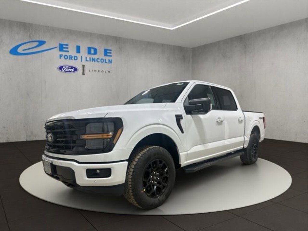 New 2026 Ford F-150 XLT Black Appearance Truck SuperCrew Cab