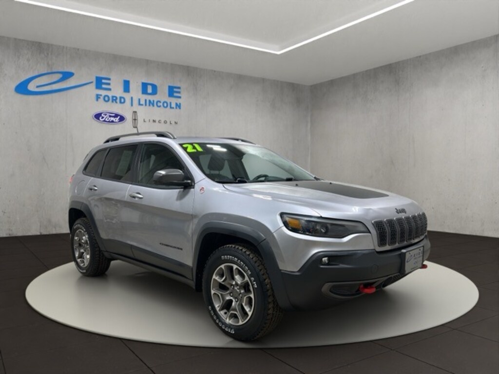 Used 2021 Jeep Cherokee Trailhawk SUV