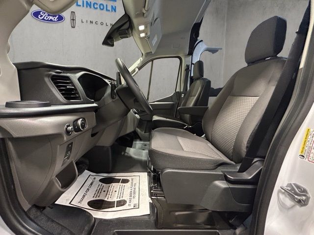 2025 Ford E-Transit Cargo Van Base - Photo 14