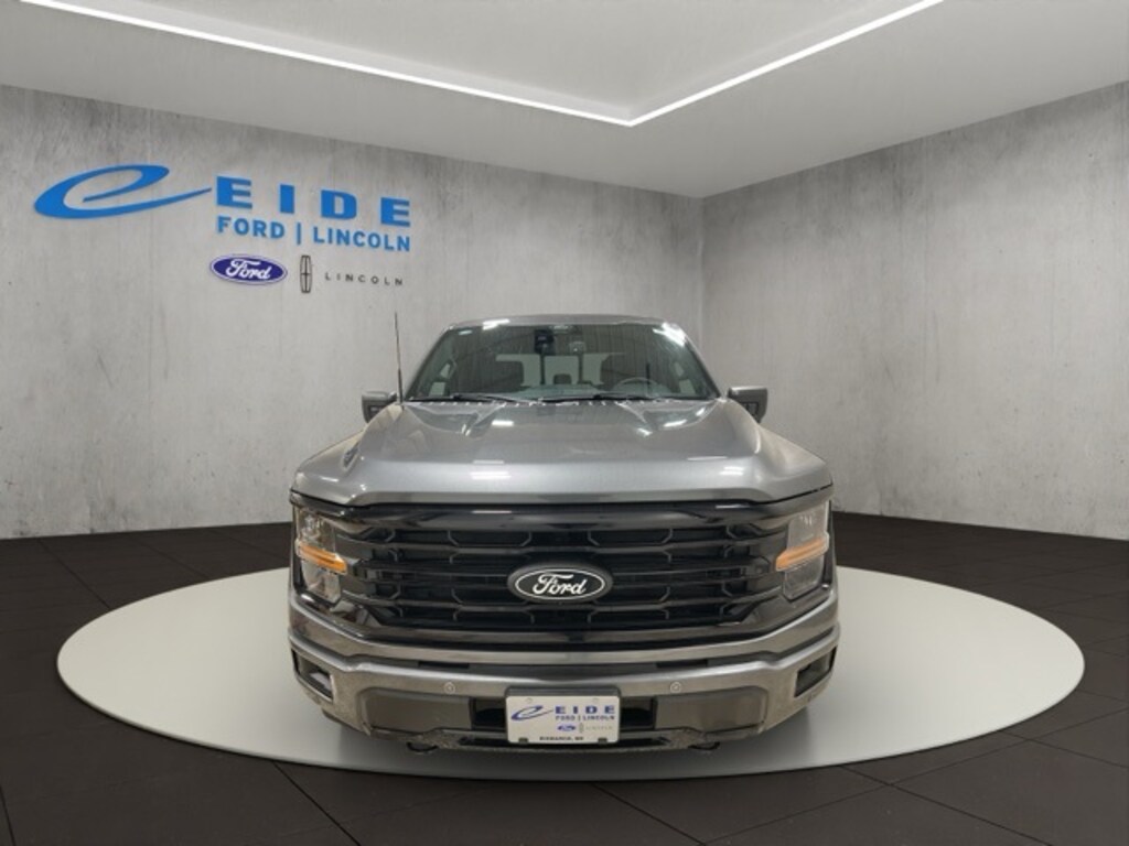 New 2026 Ford F-150 XLT Black Appearance Truck SuperCrew Cab