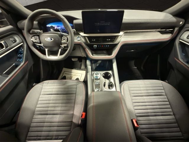 2026 Ford Explorer ST-Line - Photo 9