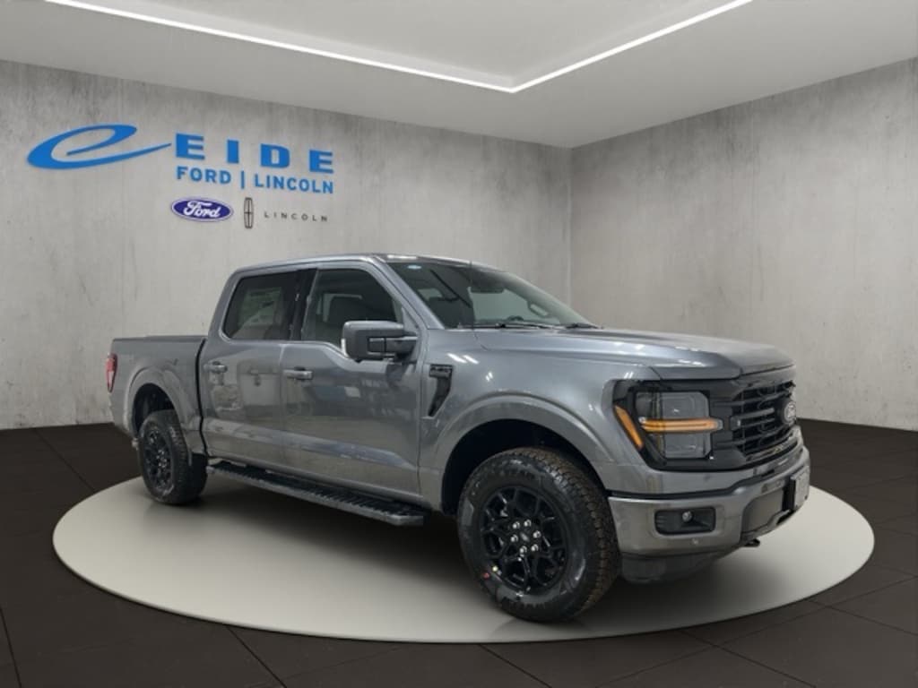 New 2026 Ford F-150 XLT Black Appearance Truck SuperCrew Cab