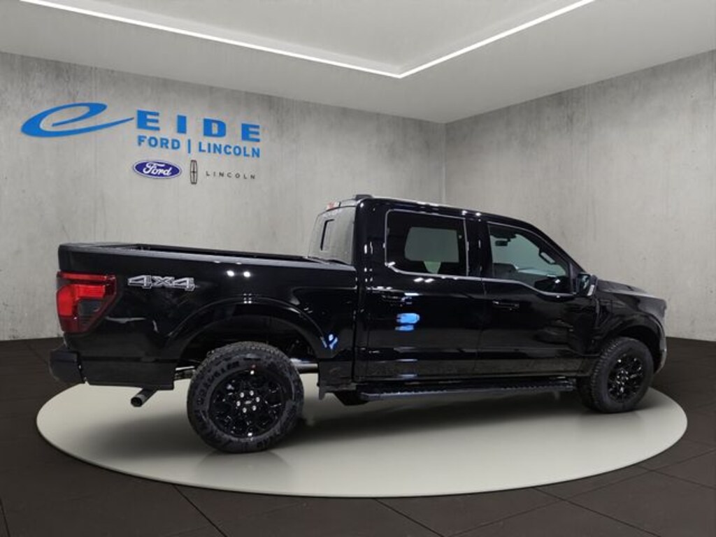 New 2026 Ford F-150 XLT Black Appearance Truck SuperCrew Cab