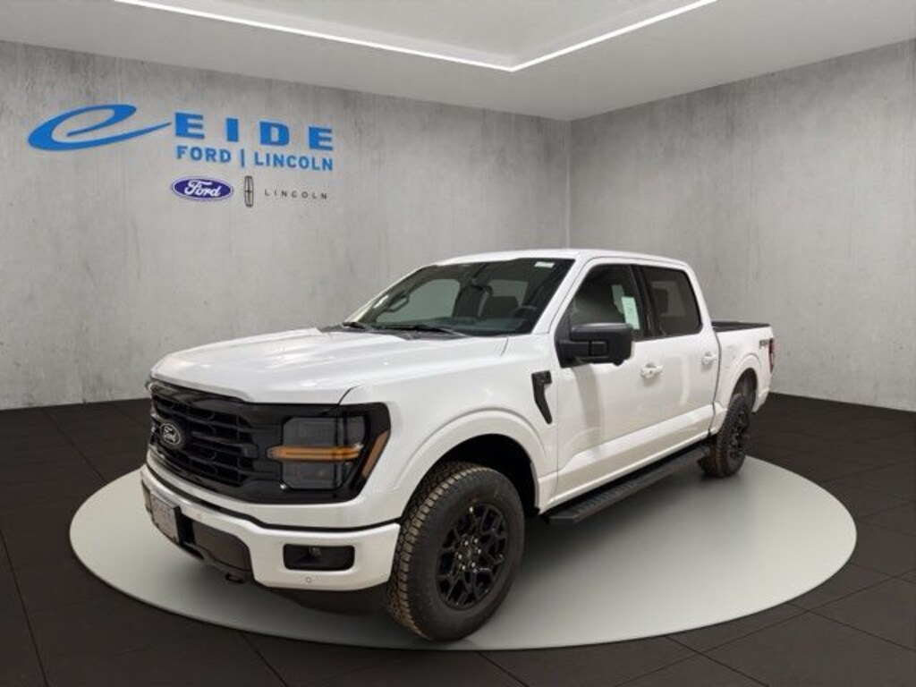 New 2026 Ford F-150 XLT Black Appearance Truck SuperCrew Cab