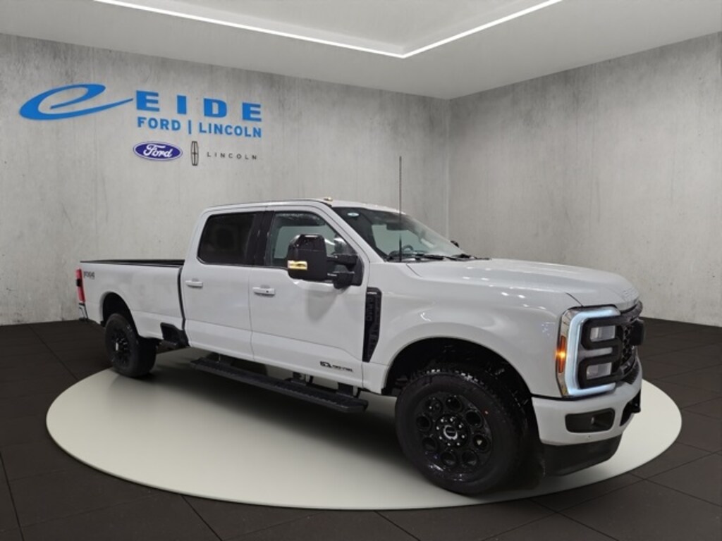 New 2026 Ford F-350 Lariat Truck Crew Cab