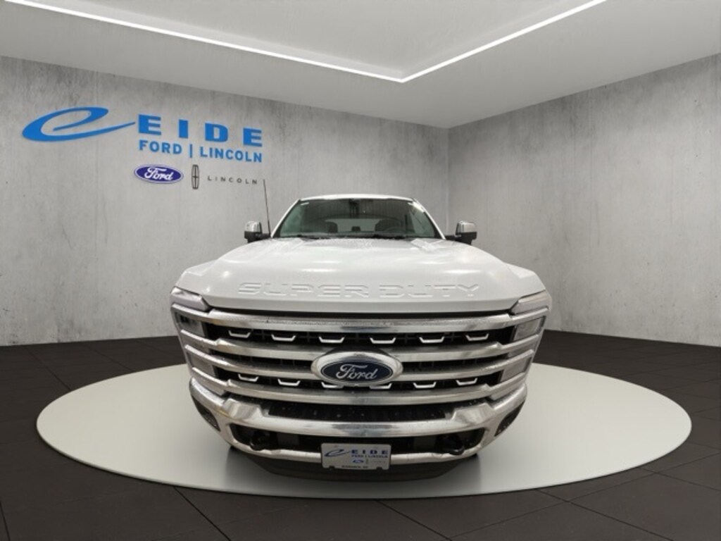 New 2026 Ford F-250 Lariat Truck Crew Cab