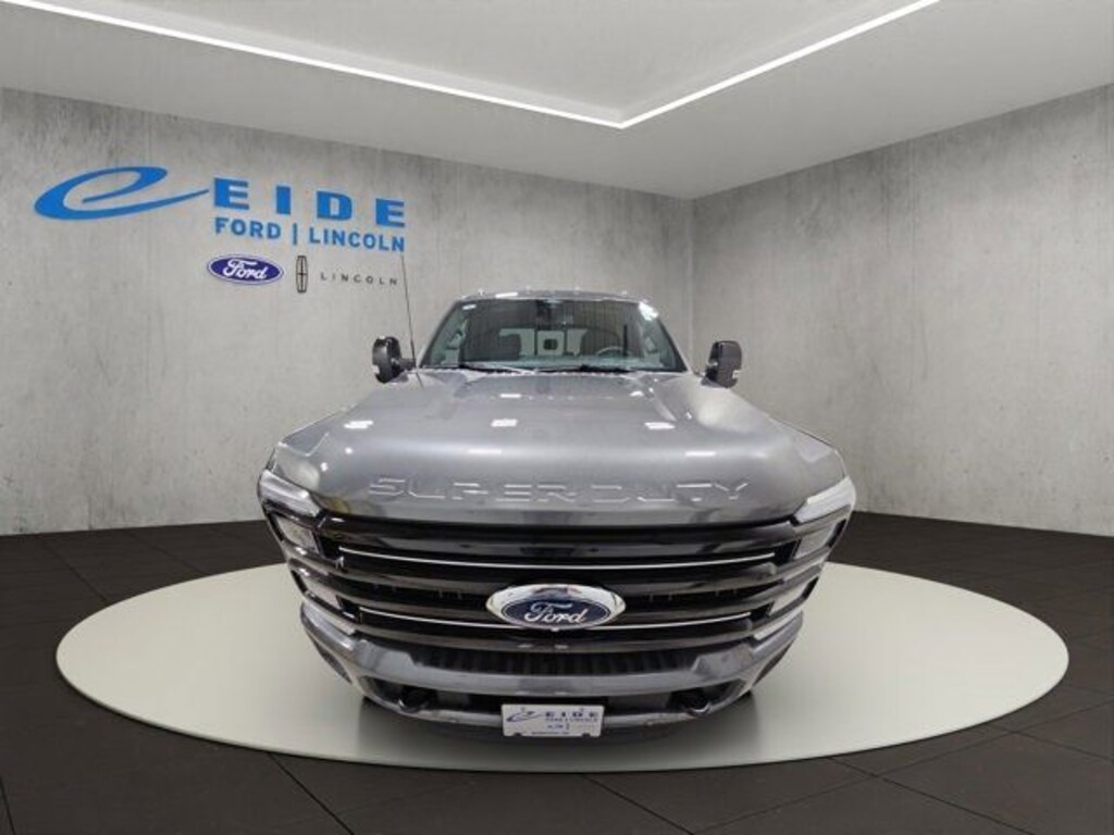 New 2026 Ford F-350 Platinum Truck Crew Cab