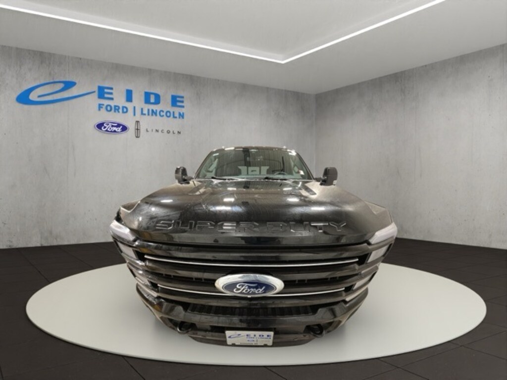 New 2026 Ford F-350 Platinum Truck Crew Cab