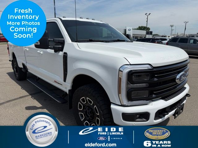 2025 Ford F-350 Platinum 4x4 Crew Cab 8' Box SRW's photo