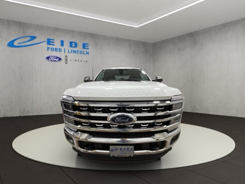 New 2026 Ford F-250 Lariat Truck Crew Cab