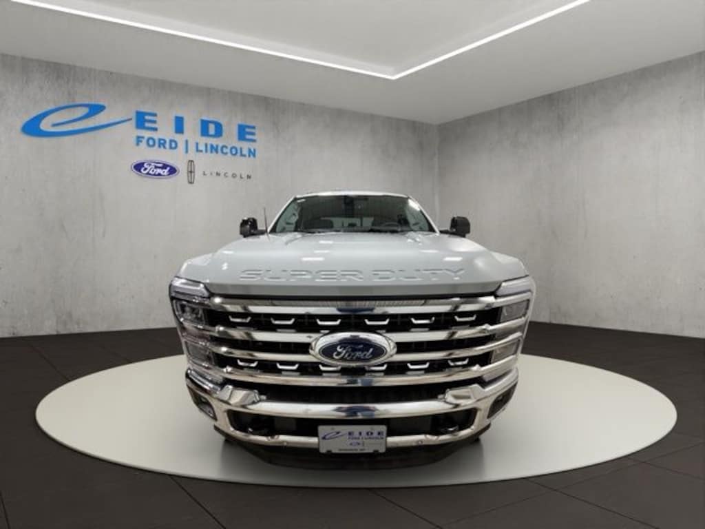 New 2026 Ford F-250 Lariat Truck Crew Cab