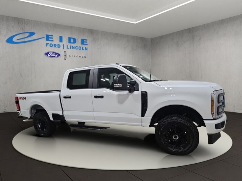 New 2026 Ford F-250 XL Truck Crew Cab