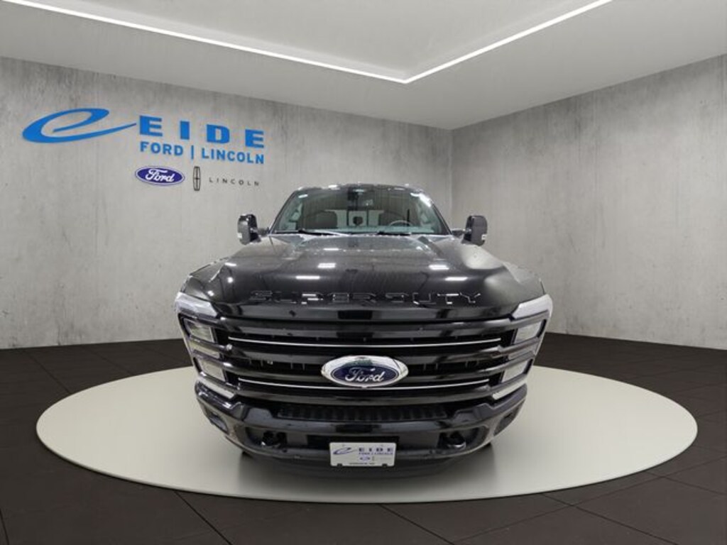New 2026 Ford F-350 Platinum Truck Crew Cab