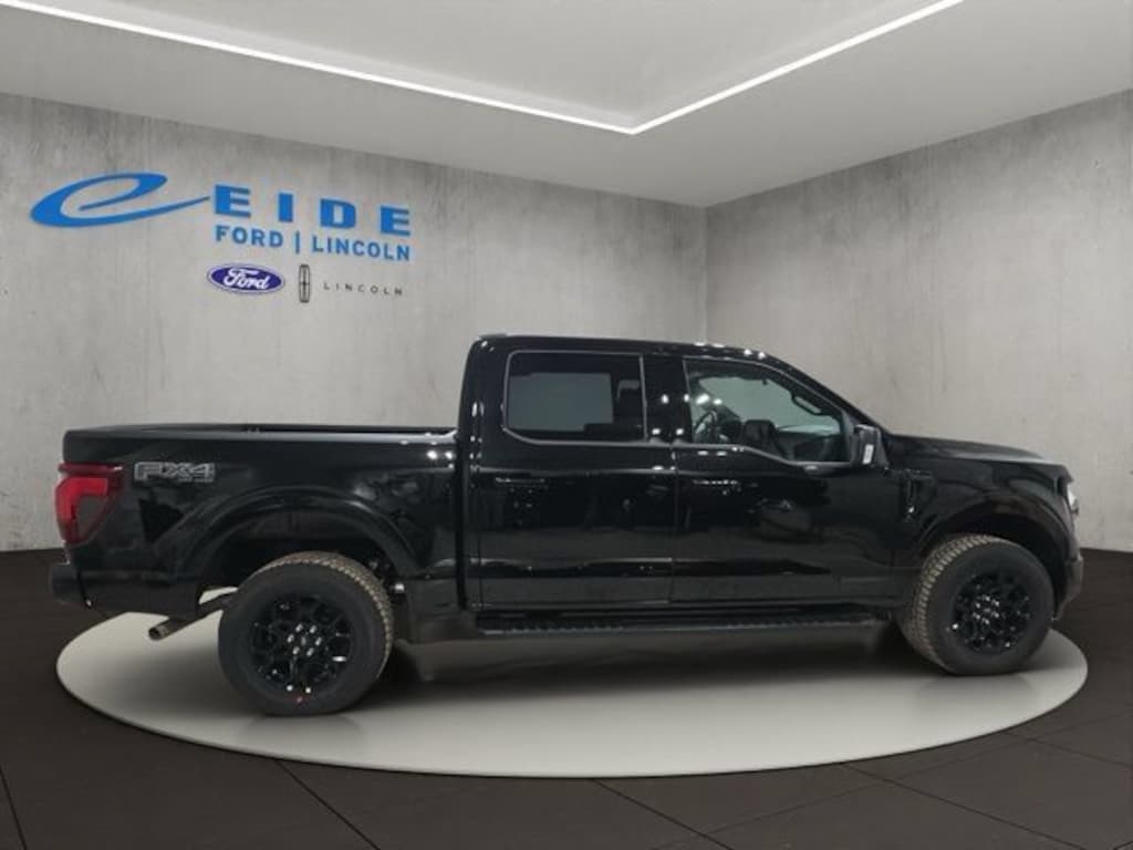 New 2026 Ford F-150 XLT Black Appearance Truck SuperCrew Cab