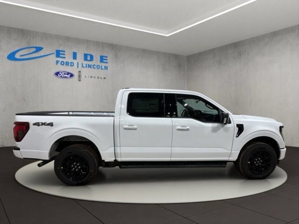 New 2026 Ford F-150 XLT Black Appearance Truck SuperCrew Cab