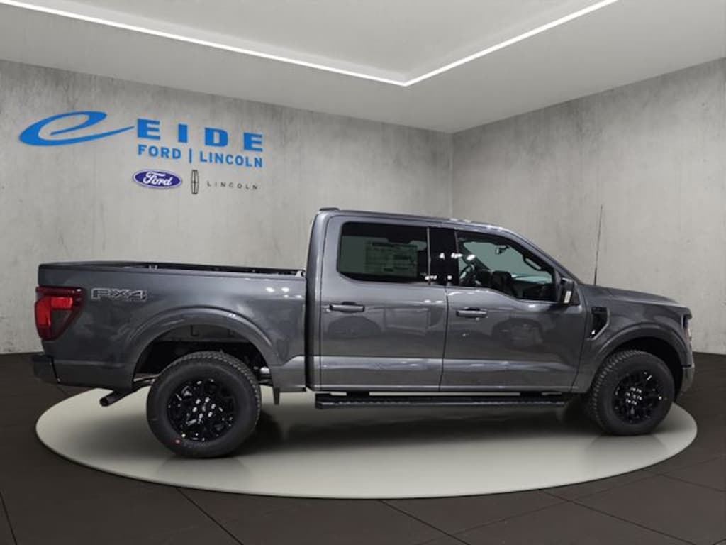 New 2026 Ford F-150 XLT Black Appearance Truck SuperCrew Cab