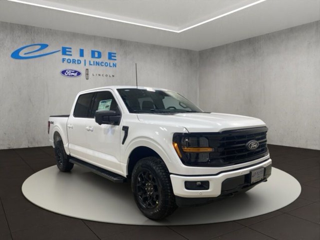 New 2026 Ford F-150 XLT Black Appearance Truck SuperCrew Cab