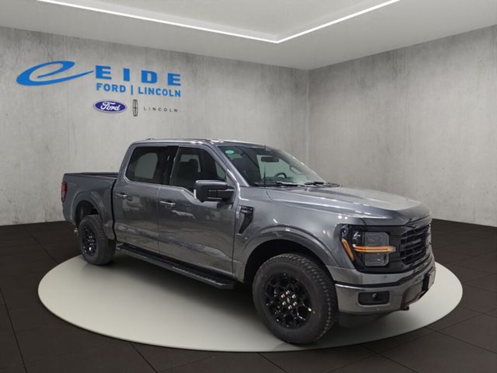 New 2026 Ford F-150 XLT Black Appearance Truck SuperCrew Cab
