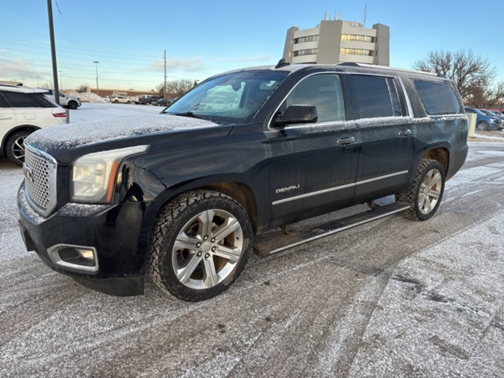 Used 2017 GMC Yukon XL Denali SUV