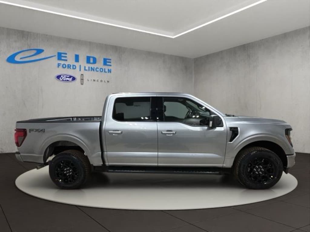 New 2026 Ford F-150 XLT Black Appearance Truck SuperCrew Cab