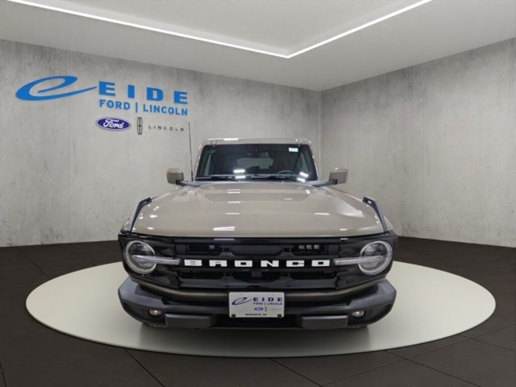 New 2026 Ford Bronco Outer Banks SUV