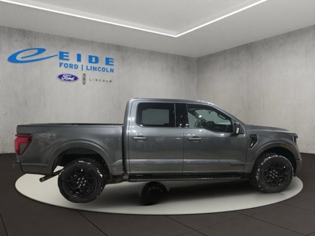 New 2026 Ford F-150 XLT Black Appearance Truck SuperCrew Cab