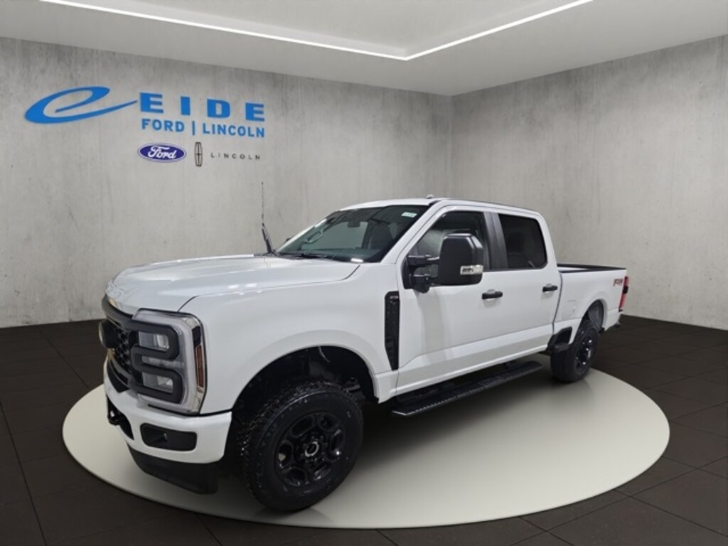 New 2026 Ford F-250 XL Truck Crew Cab