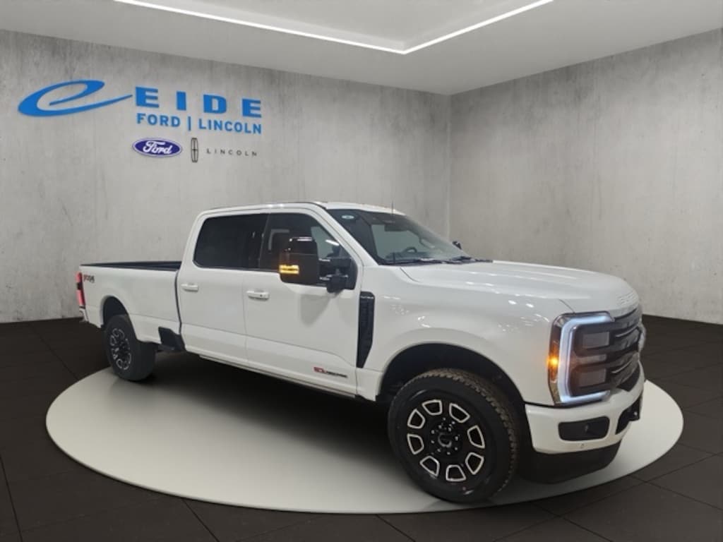 New 2026 Ford F-350 Platinum Truck Crew Cab