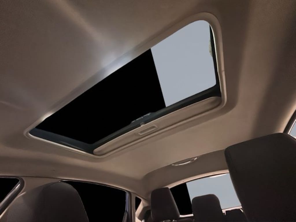 Used 2011 Ford Fiesta SES Hatchback