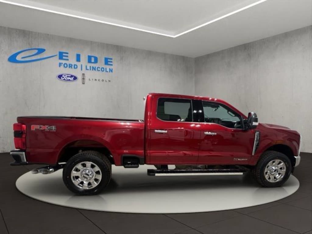 New 2026 Ford F-250 Lariat Truck Crew Cab