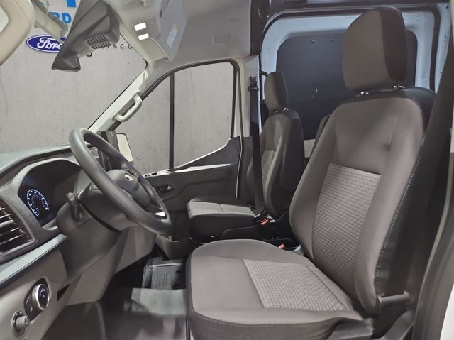 2025 Ford E-Transit Cargo Van Base - Photo 8