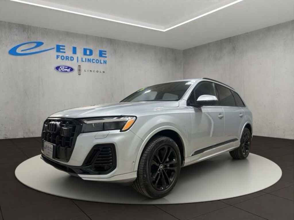 Certified 2025 Audi Q7 45 Premium Plus SUV