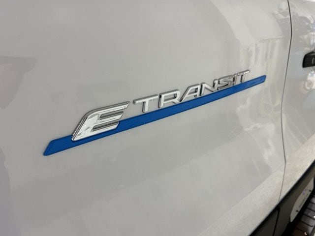 2025 Ford E-Transit Cargo Van Base - Photo 11