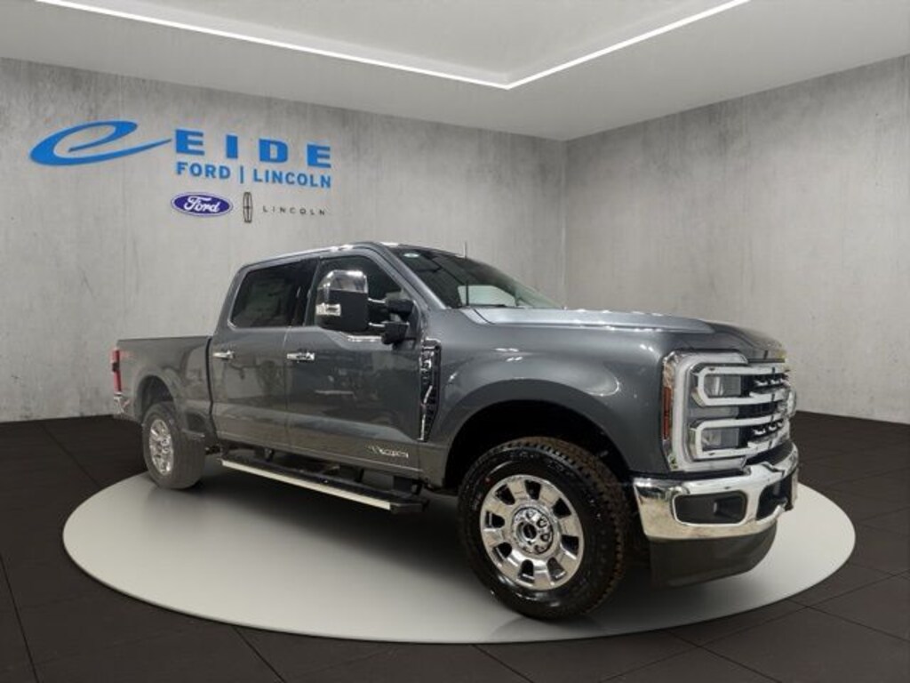 New 2026 Ford F-250 Lariat Truck Crew Cab