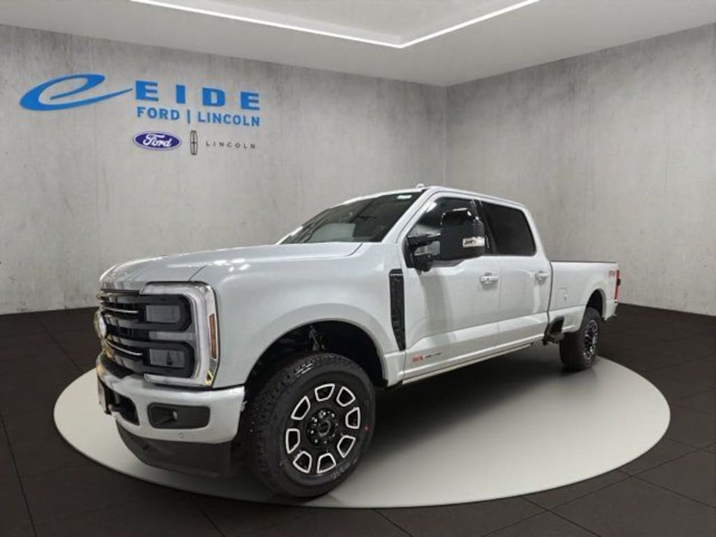 New 2026 Ford F-350 Platinum Truck Crew Cab