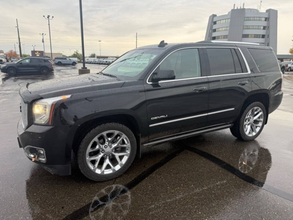 Used 2017 GMC Yukon Denali SUV